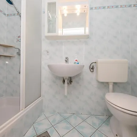 Marisol Barbat Apartman *